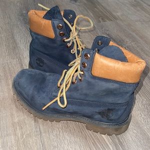 Blue timberlands 7.5 medium